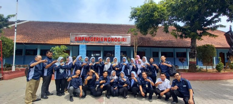 Inovasi Berkelanjutan: Kupas Tuntas Kegiatan P5 Tema Ecobrik di MGMP Bahasa Inggris SR 01