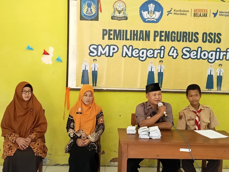 Sukseskan Regenerasi Pemimpin Muda, Pemilihan Pengurus OSIS SMP Negeri 4 Selogiri Berlangsung Meriah