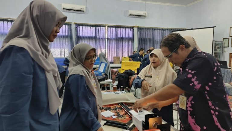Gelar Berbagi Praktik Baik Pemanfaaatan Alat Laboratorium IPA: Wujud Nyata Komitmen Kombel MGMP IPA Subrayon 01 Tingkatkan Kualitas Pembelajaran